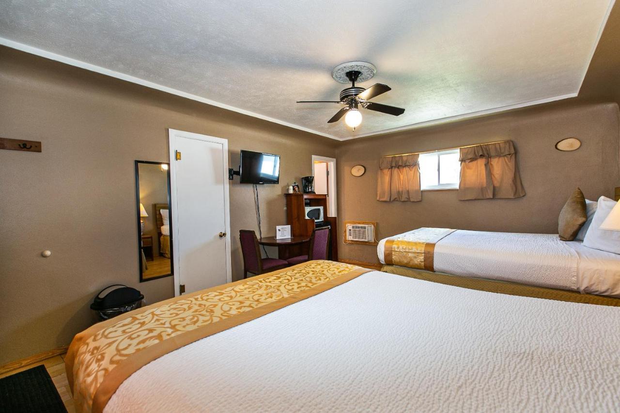 Hotel The Wisconsin Wood